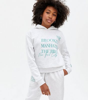 Girls on sale jogger suit