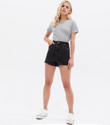 Petite Black Frayed Denim High Waist Mom Shorts New Look