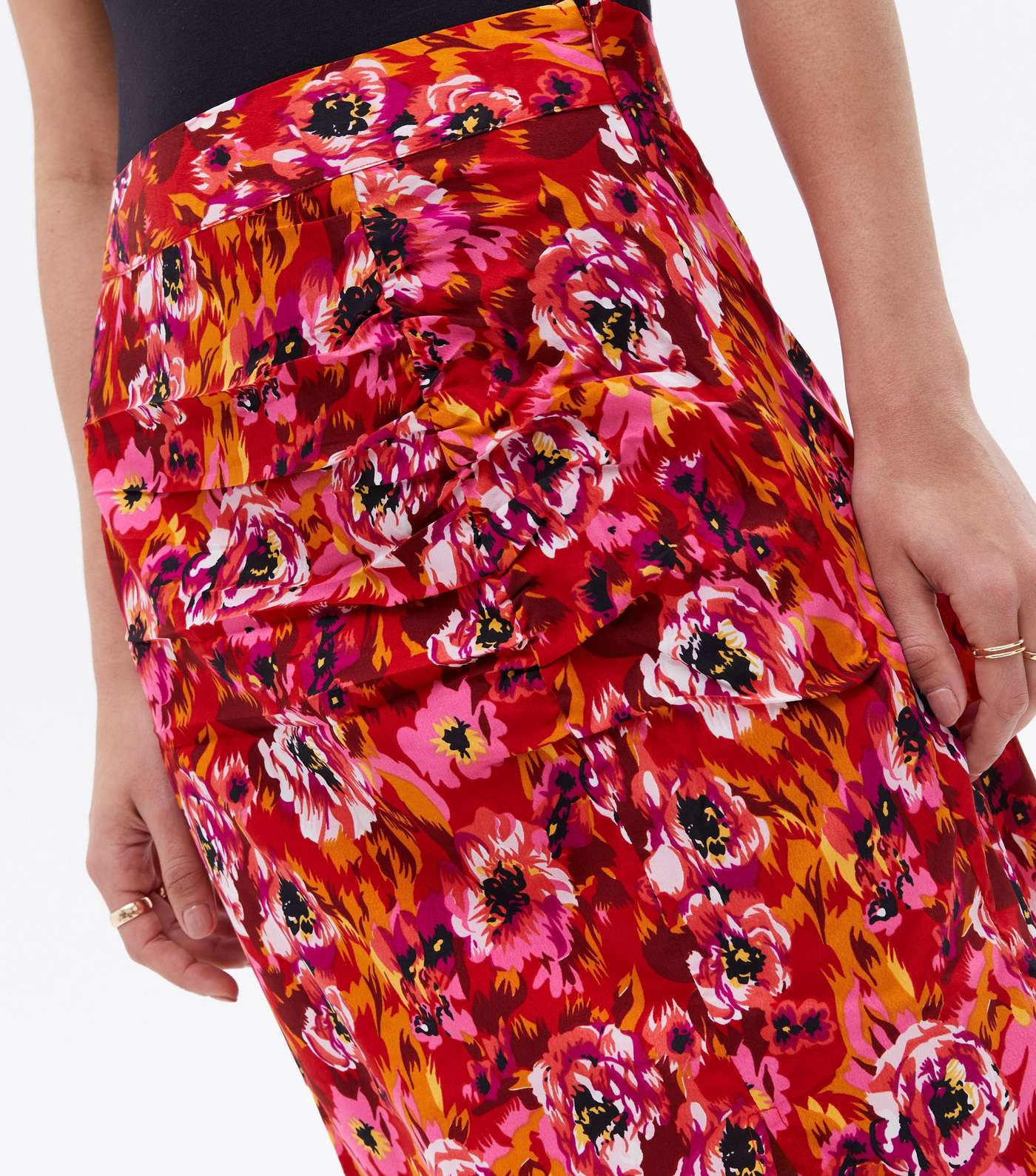 Urban Bliss Red Floral Ruched Midi Skirt Image 3