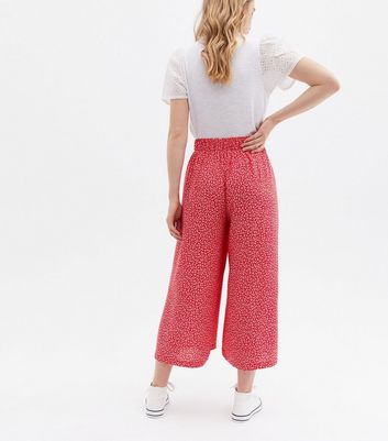 Petite Red Floral Ditsy High Waist Crop Trousers  New Look