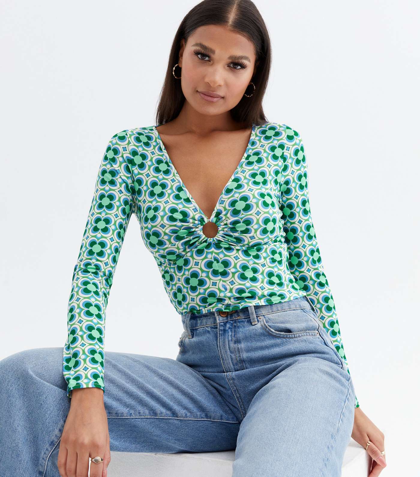 Green Floral Geometric Cut Out Long Sleeve Crop Top
