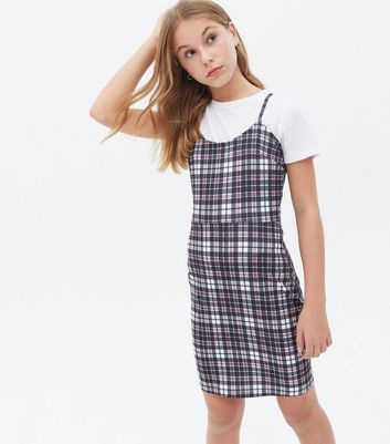 check pinafore
