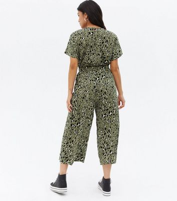 Petite Green Animal Print Wide Leg Crop 