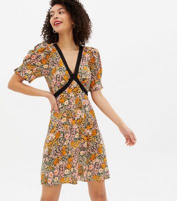 Tall Orange Floral Lace Trim Mini Tea 