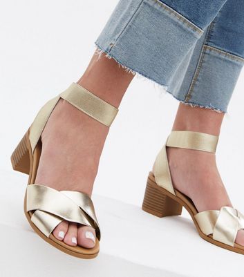Wide Fit Gold Metallic Twist Strap 