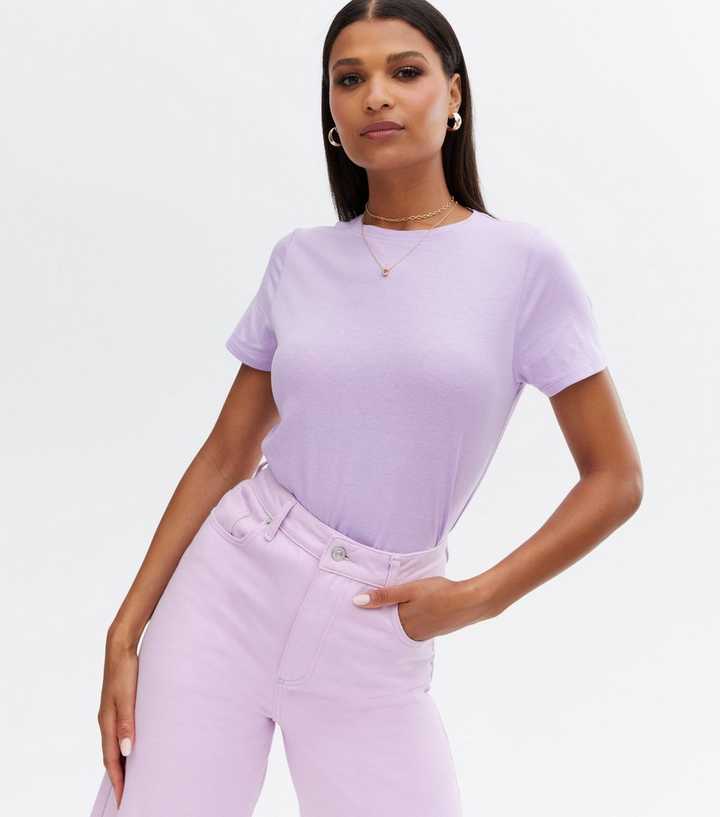 Uniform Crew Tee in Lilac