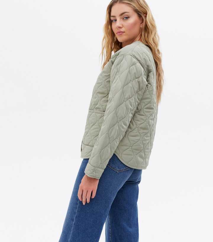 New Look Quilted Collarless Jacket in Light khaki-Green
