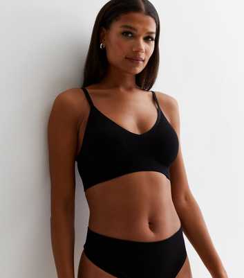 Black Ribbed Seamless Bralette
