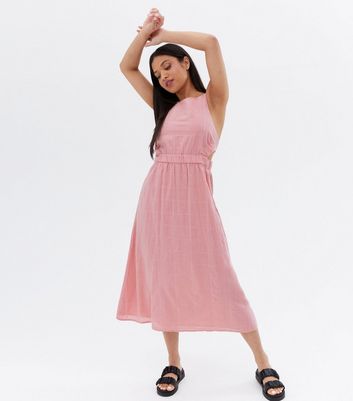 Petite Mid Pink Cut Out Midi Dress New Look