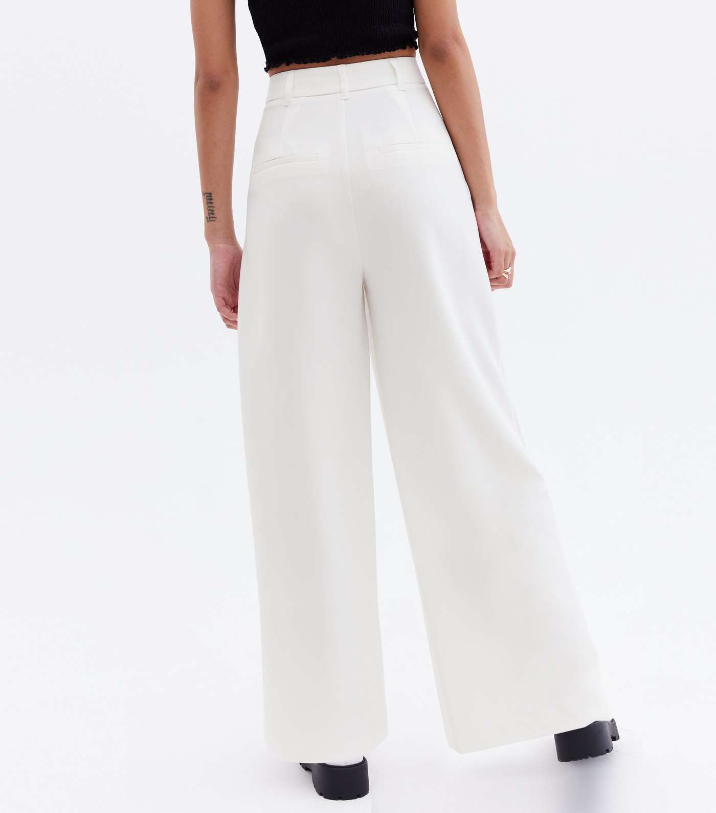 Suits You Petite White Wide Leg Trousers Image 4
