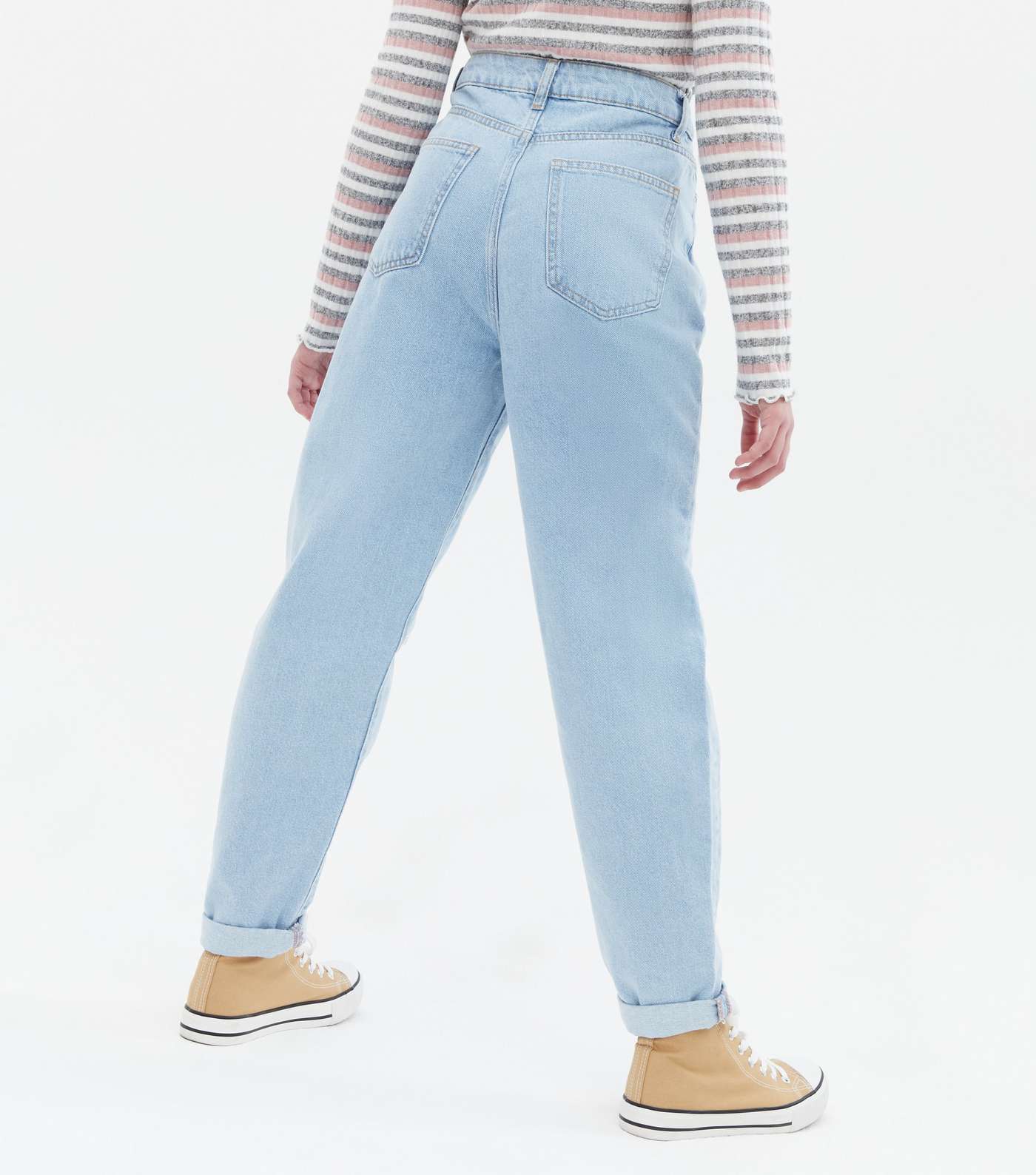 Girls Pale Blue Ripped Knee Oversized Tori Mom Jeans Image 4