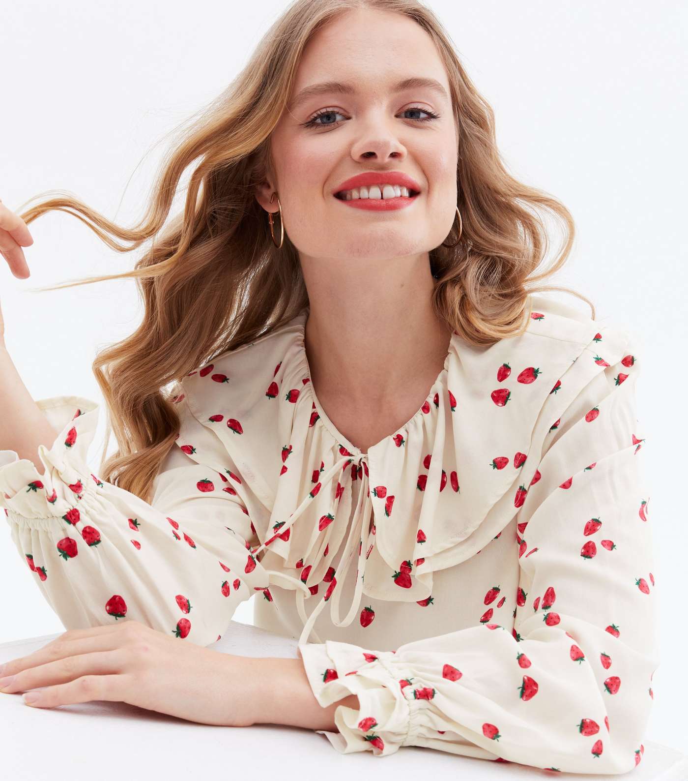Off White Strawberry Frill Collar Blouse
