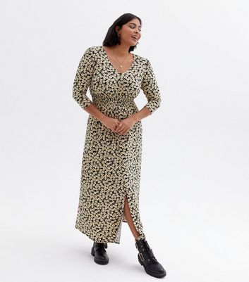 Curves Black Floral Shirred Midi Dress | New Look