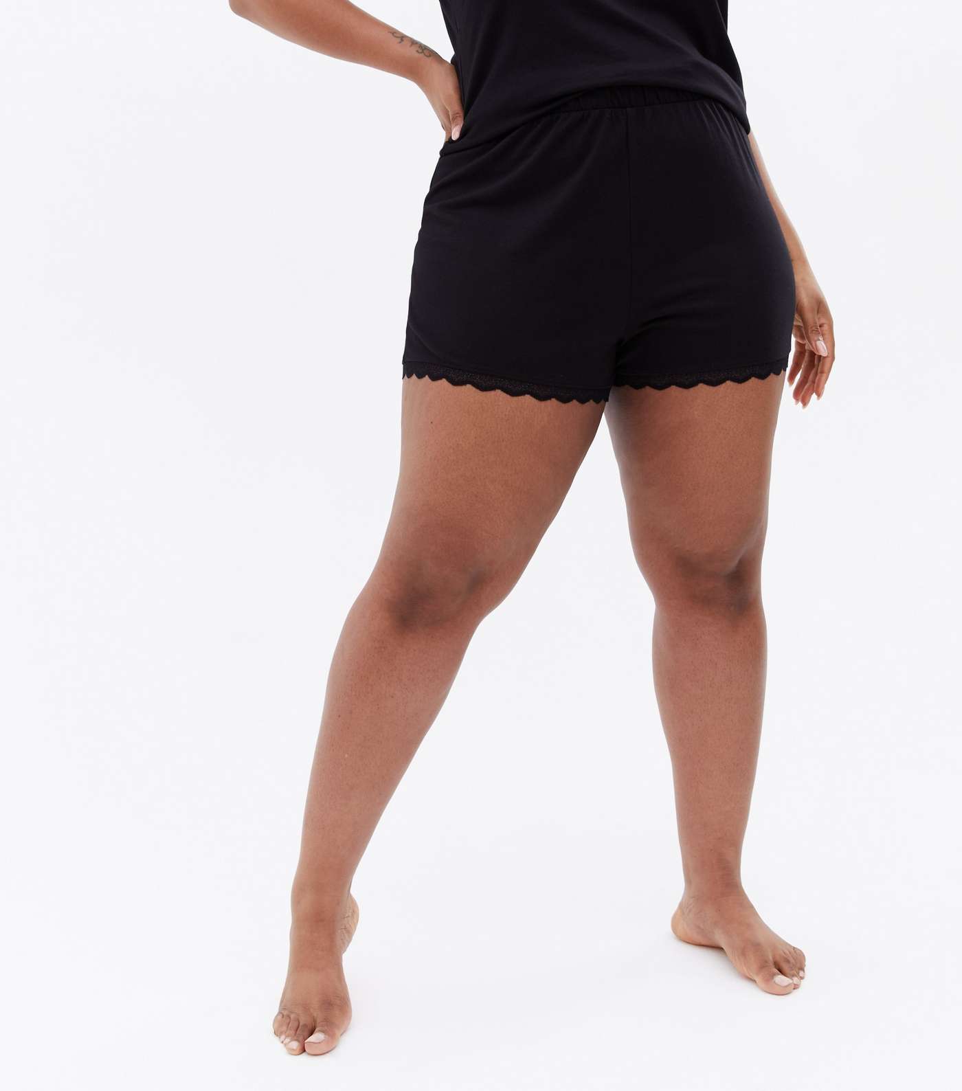 Curves Black Short Pyjama Set with Scallop Lace Trim Image 3