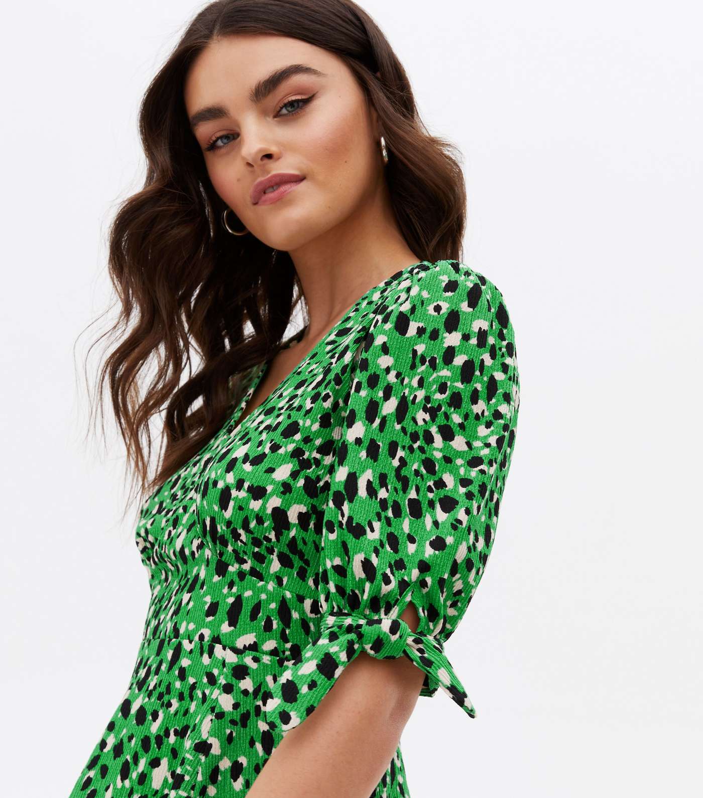 Green Leopard Print Crinkle Jersey Mini Dress Image 3