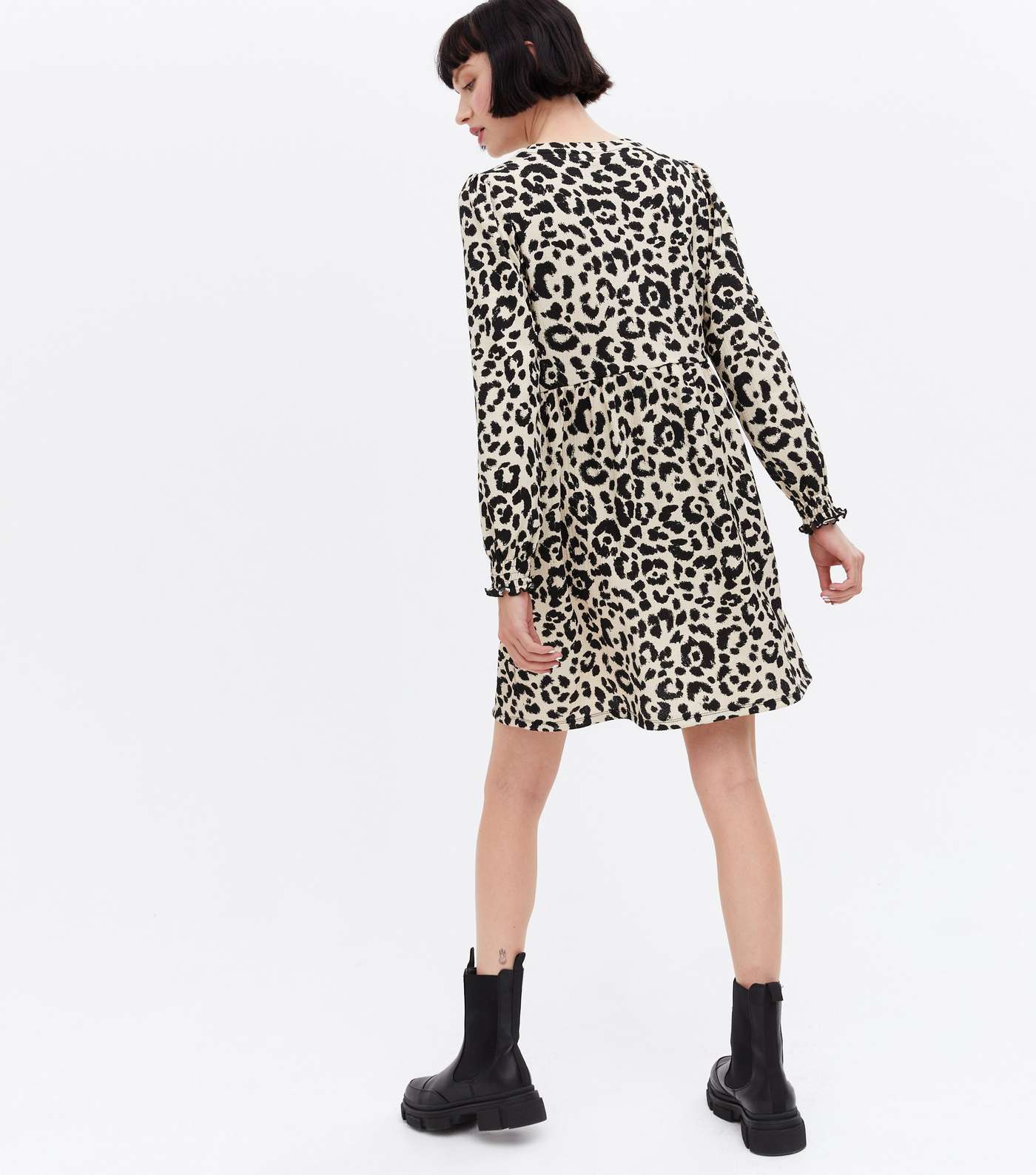 Brown Leopard Print Crinkle Long Sleeve Mini Dress Image 4