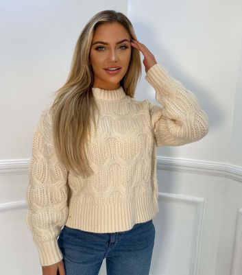 Urban Bliss Cream Cable Knit Puff 
