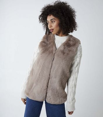 New look grey on sale faux fur gilet