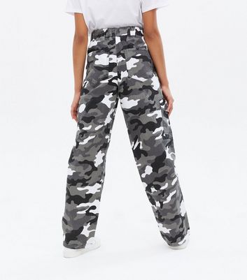 light camo trousers