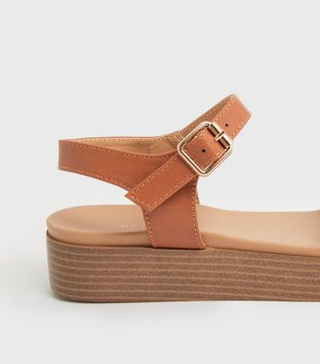 tan flatform sandals