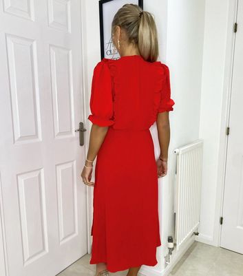 Damen Bekleidung AX Paris Red Frill Split Hem Midi Dress