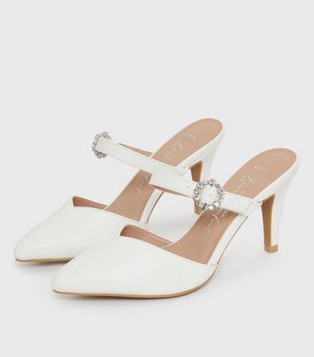 Wide fit low hot sale heel wedding shoes