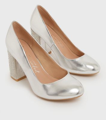 Silver court shoes wide sale fit