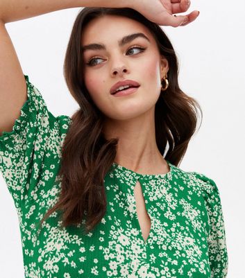 Green Floral Shirred Peplum Blouse New Look