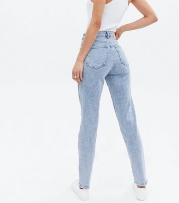 high waisted light blue mom jeans