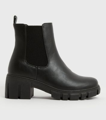 new look heeled chunky chelsea boot in black