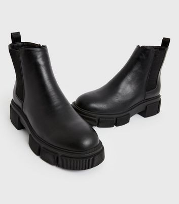 New Look Women's Black Lug Sole Chunky Chelsea Boots - UK 4