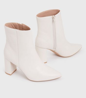 Chunky heel discount white boots