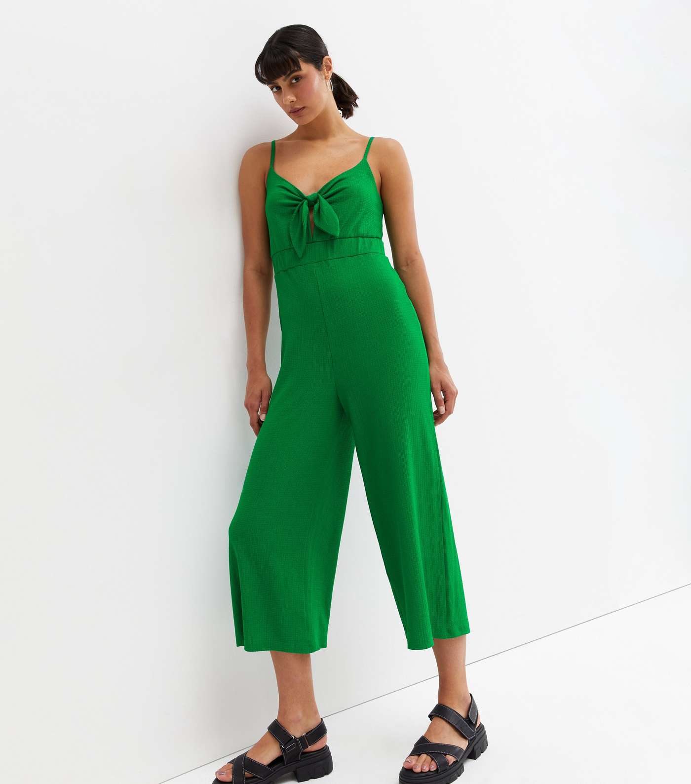 Green Crinkle Strappy Tie Front Jumpsuit Image 2