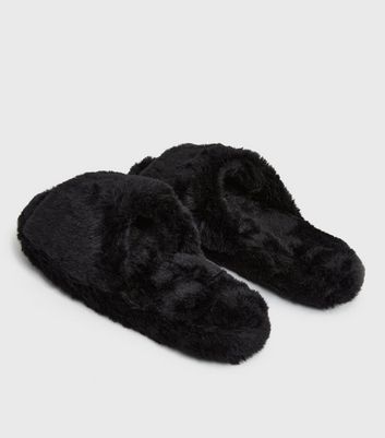 Furry discount slippers black