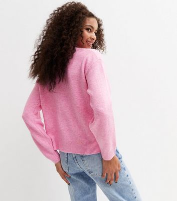 pink sweater look
