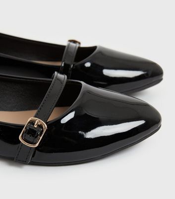 Black buckle pumps sale