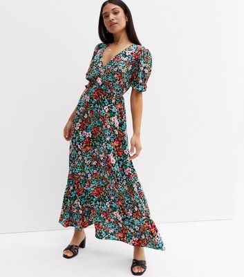 Petite Black Floral V Neck Short Frill Sleeve Midi Dress | New Look