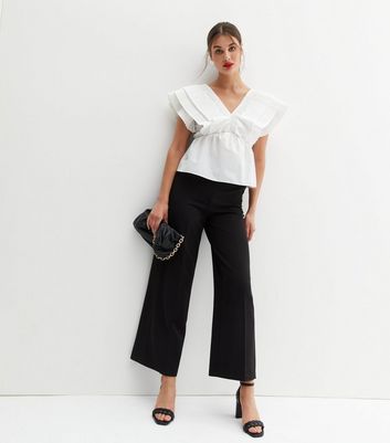 Cameo Rose White Poplin Pleated Crop Top New Look