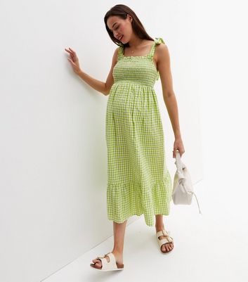 New look best sale green maternity dress