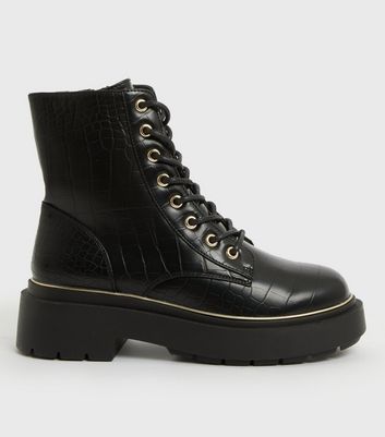 Lace up croc online boots