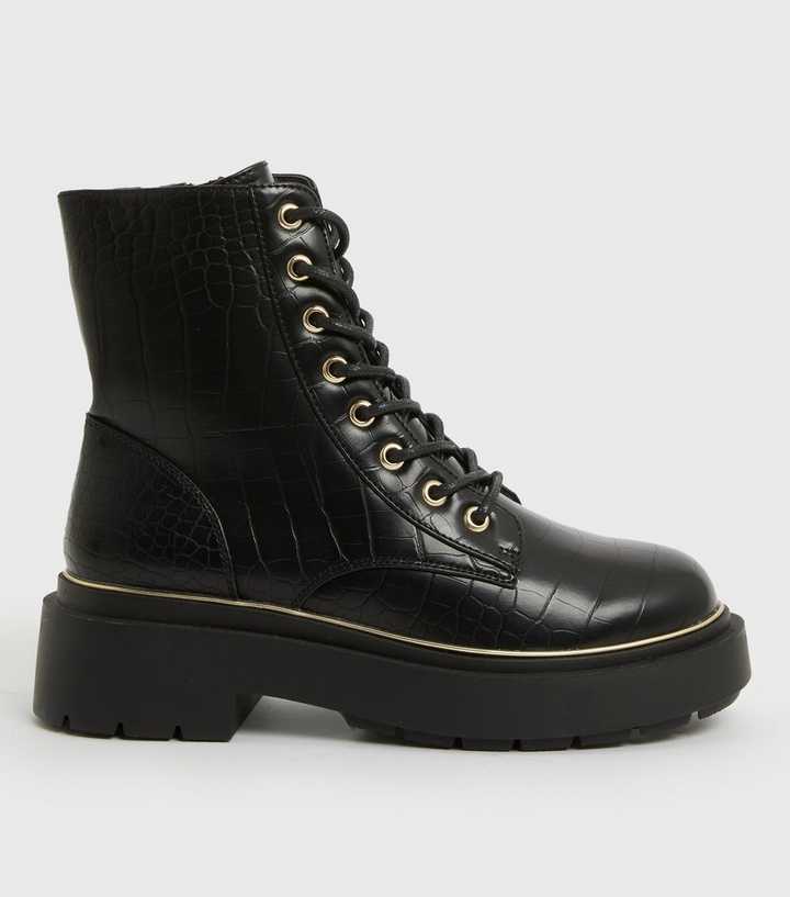 Om Kristus der Black Faux Croc Chunky Lace Up Boots | New Look