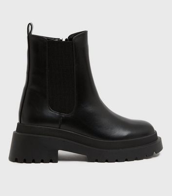 new look black chunky boots