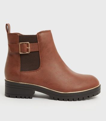 tan chelsea boots with buckle