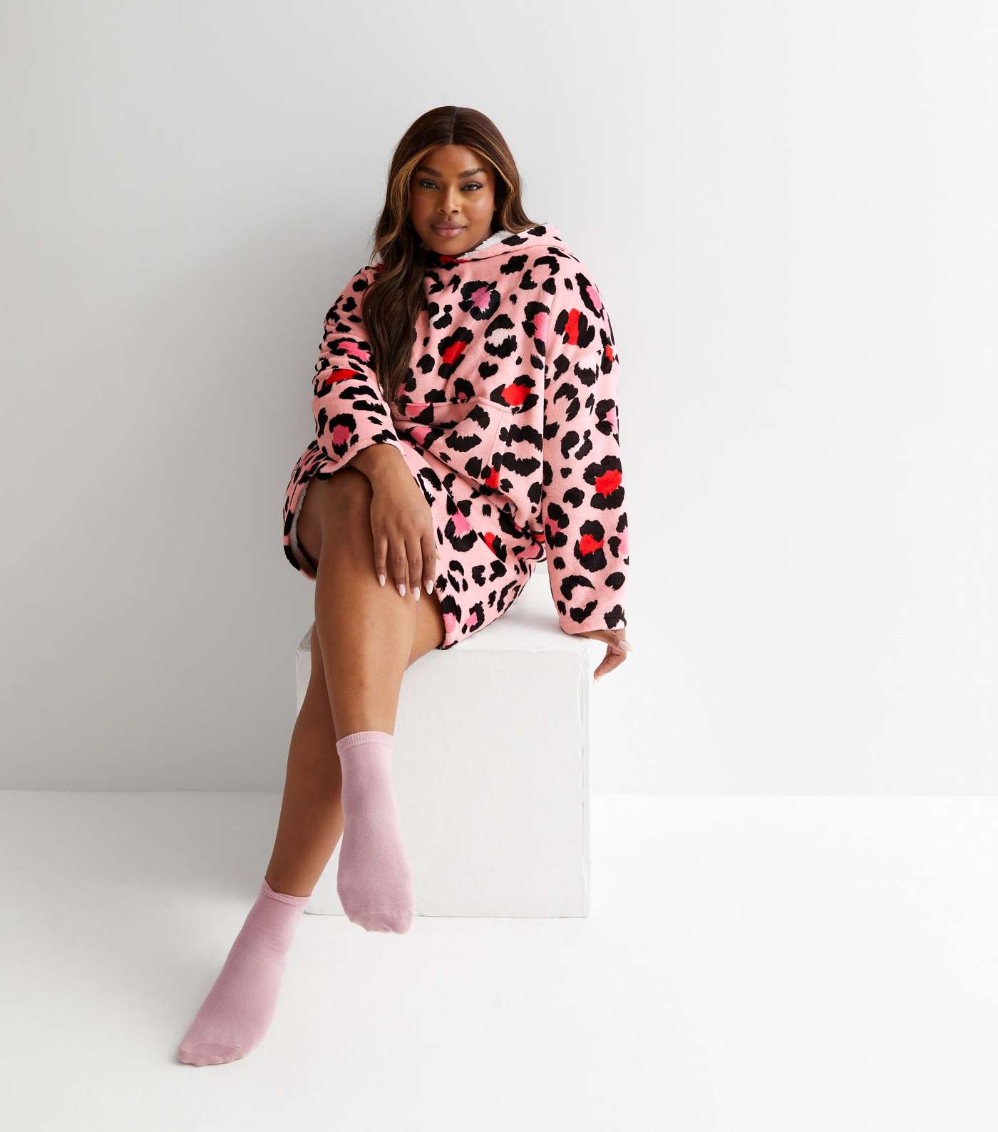 Curves Pink Leopard Print Fleece Oversized Blanket Hoodie Image 2