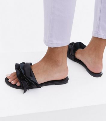 Vero Moda Black Leather Look Ruffle Sliders New Look