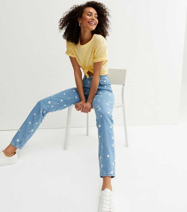 Lingvistik reductor Settlers ONLY Tall Pale Blue Daisy Embroidered Mom Jeans | New Look