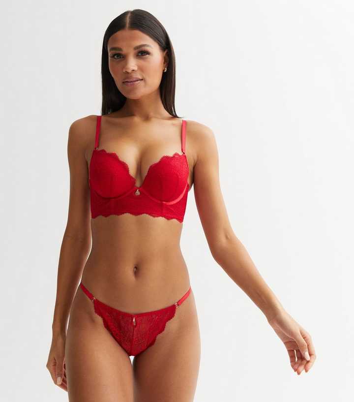 https://media2.newlookassets.com/i/newlook/832340960/womens/clothing/lingerie/red-floral-lace-diamante-push-up-bra.jpg?strip=true&qlt=50&w=720