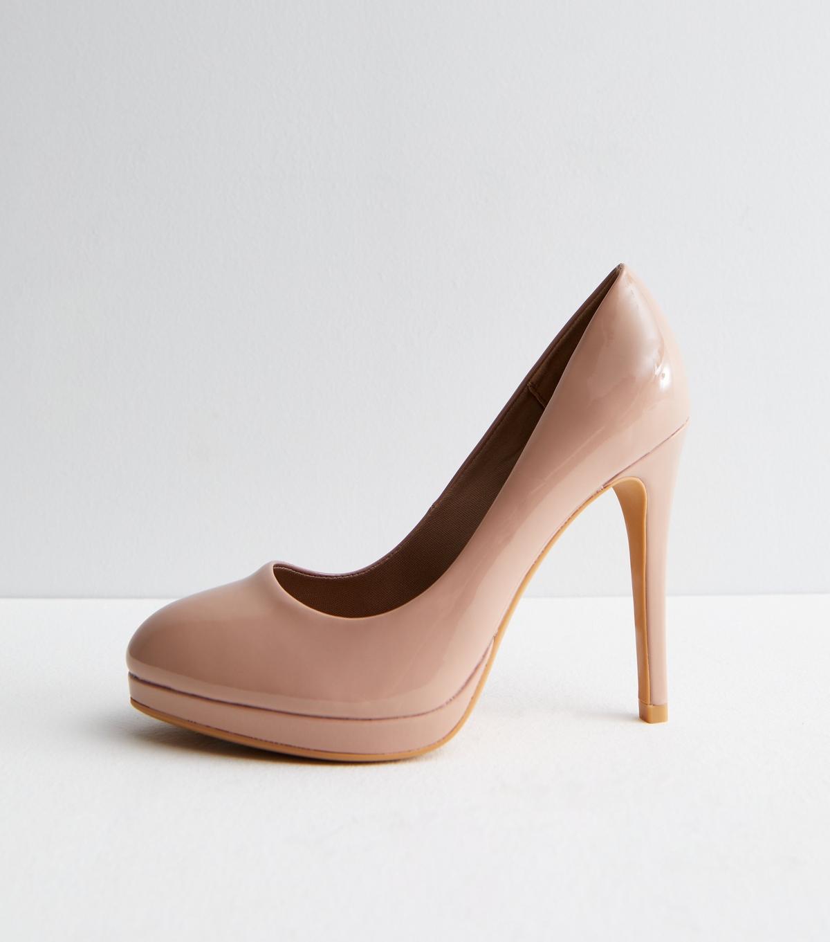 Women's Cream Patent Round Platform Stiletto Heel Court Shoes New Look