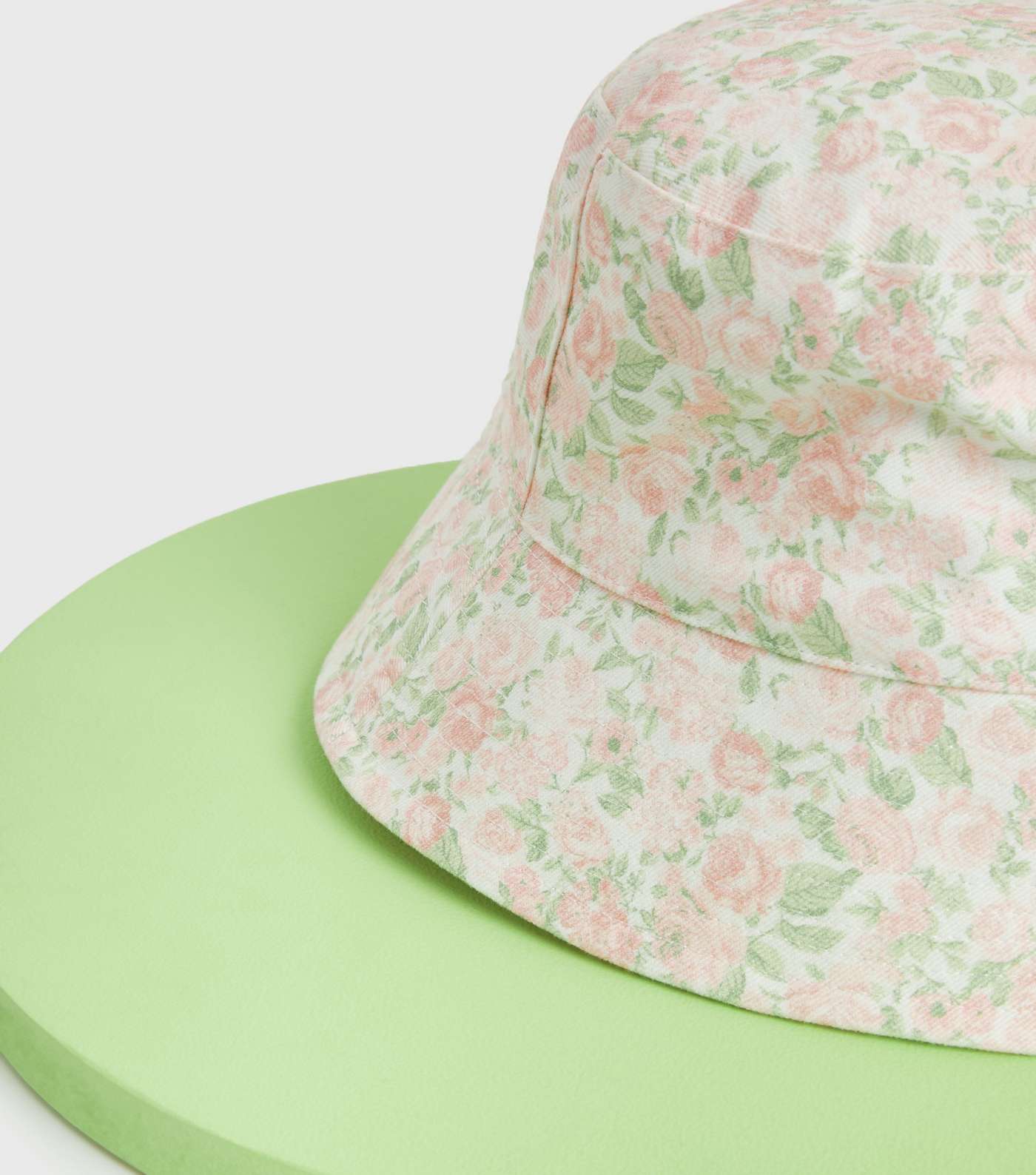 Feeling Rosy White Rose Bucket Hat Image 3