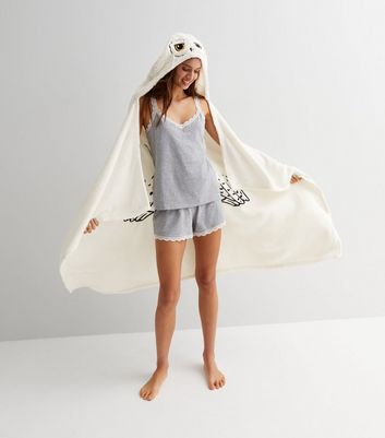 Hogwarts shop hooded blanket